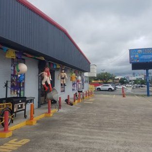 la bodeguita y supermercado boulevard 1