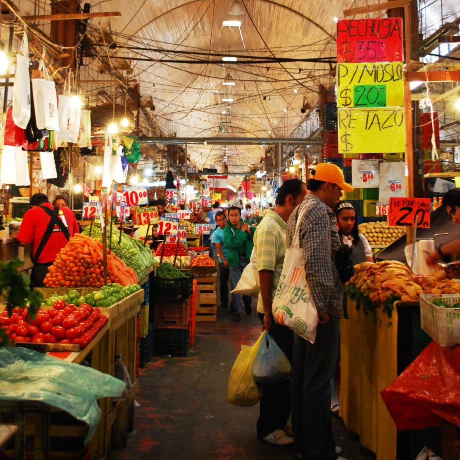 mercaditos sobre la ruta
